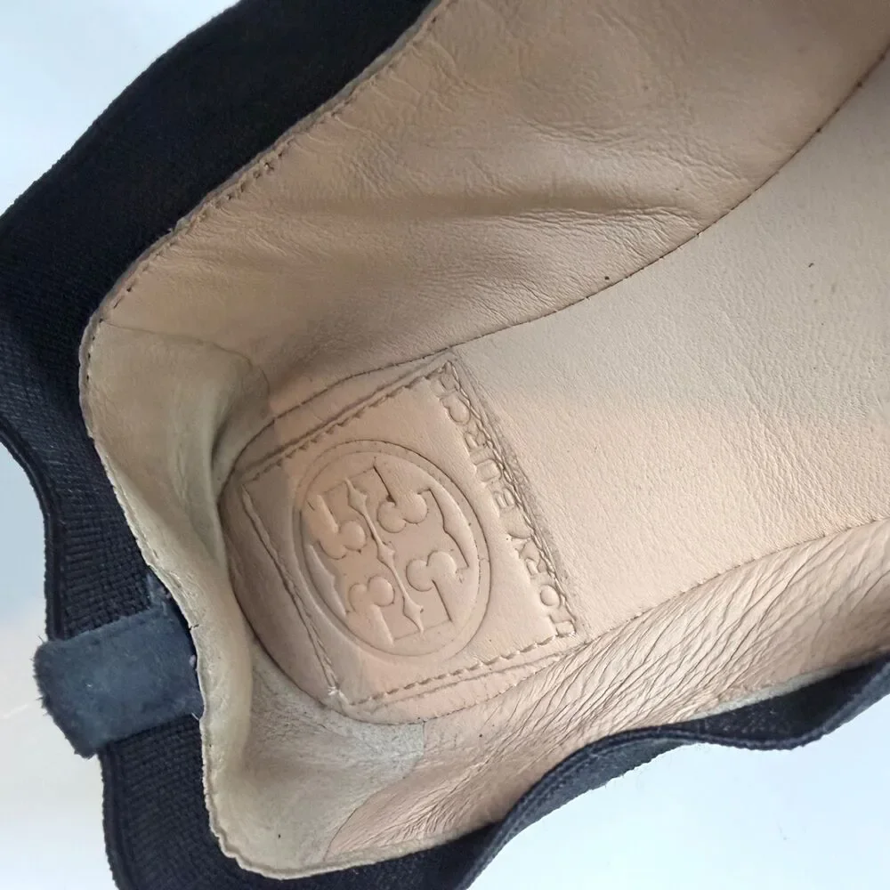 Tory Burch Caroline Ballet Flats Navy Blue Suede Gold Logo Leather Size 5.5